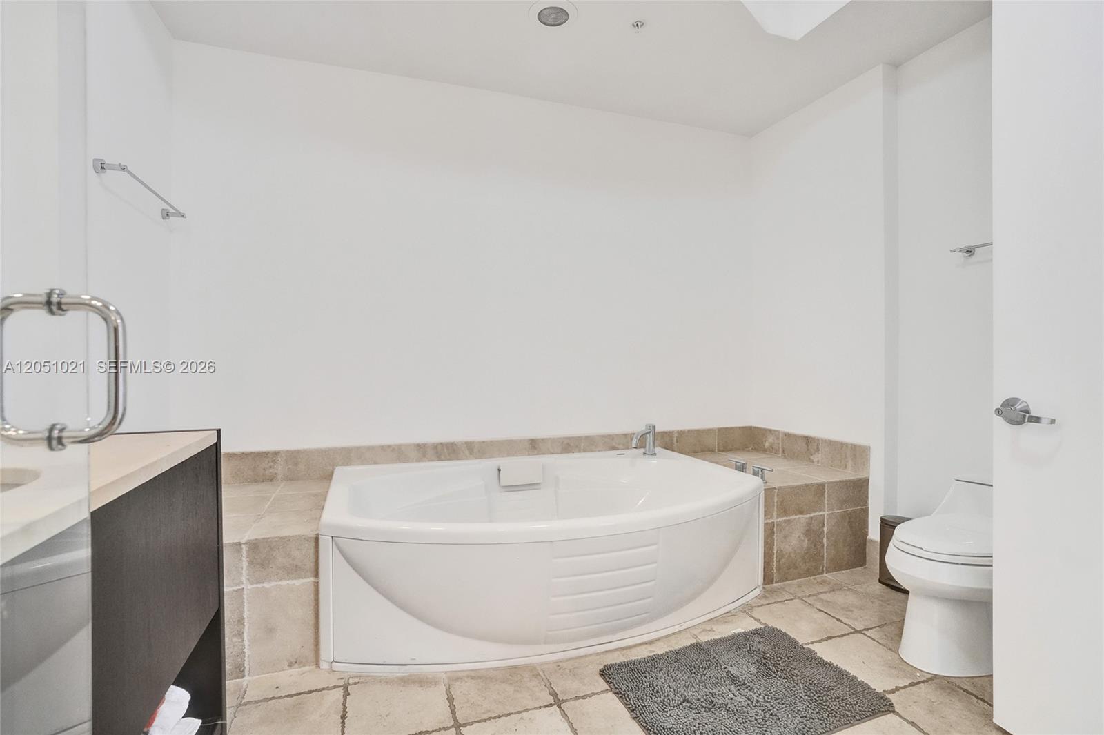 4705 2 / 2 1577 sq. ft. $ 2026-07-09 0 Photo