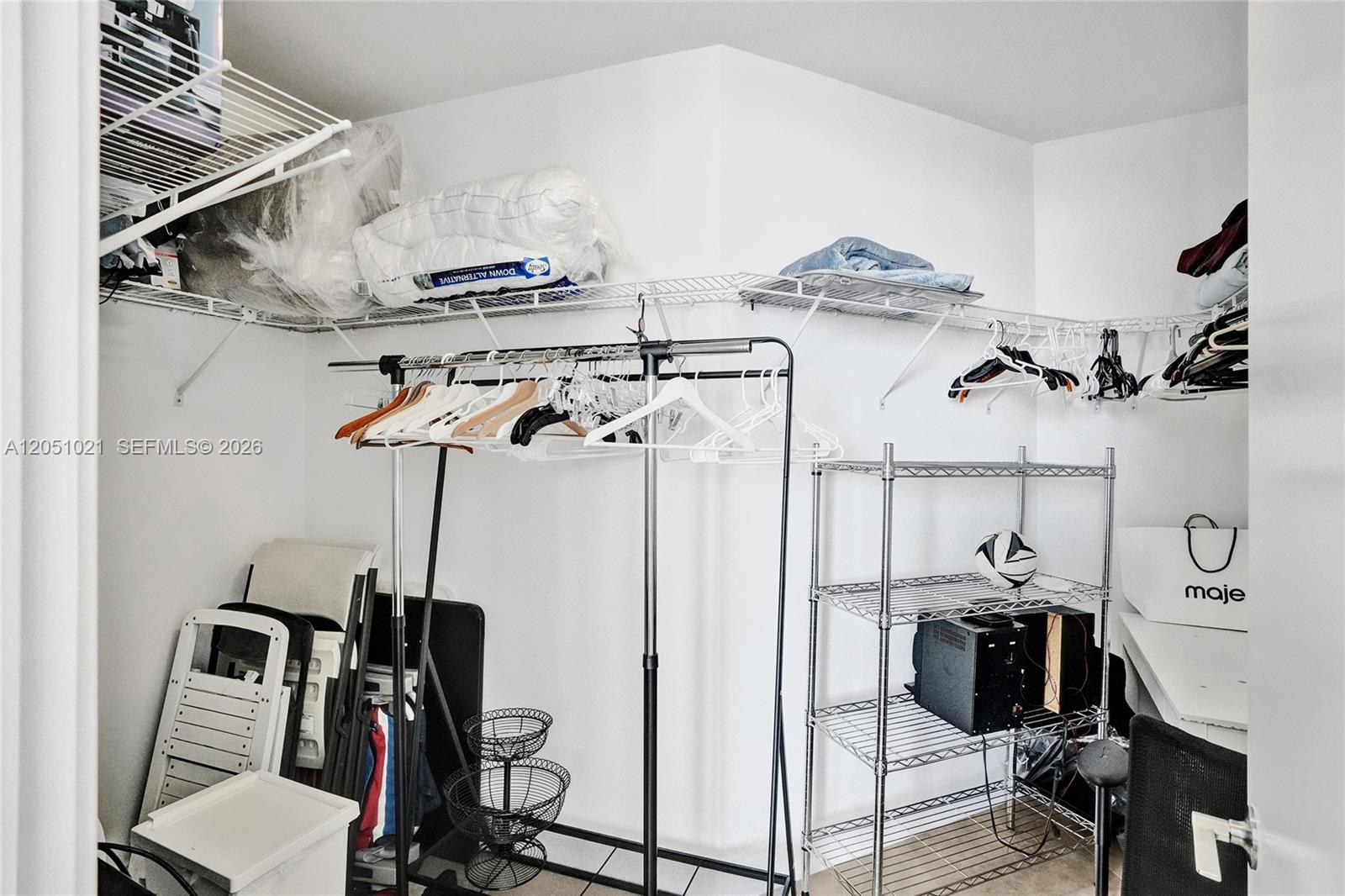 4705 2 / 2 1577 sq. ft. $ 2026-07-09 0 Photo