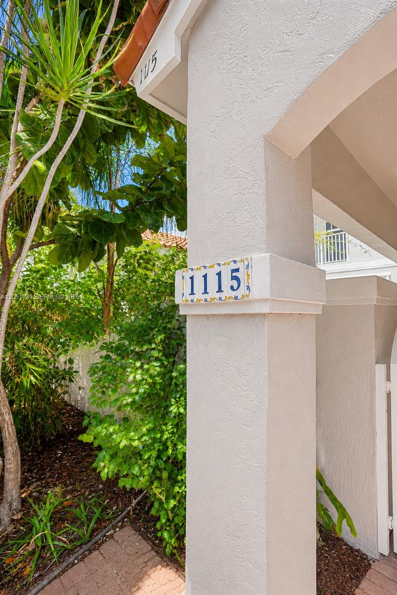 Photo of 1115 Weeping Willow Way  (1115), Hollywood, Florida, 33019 - 