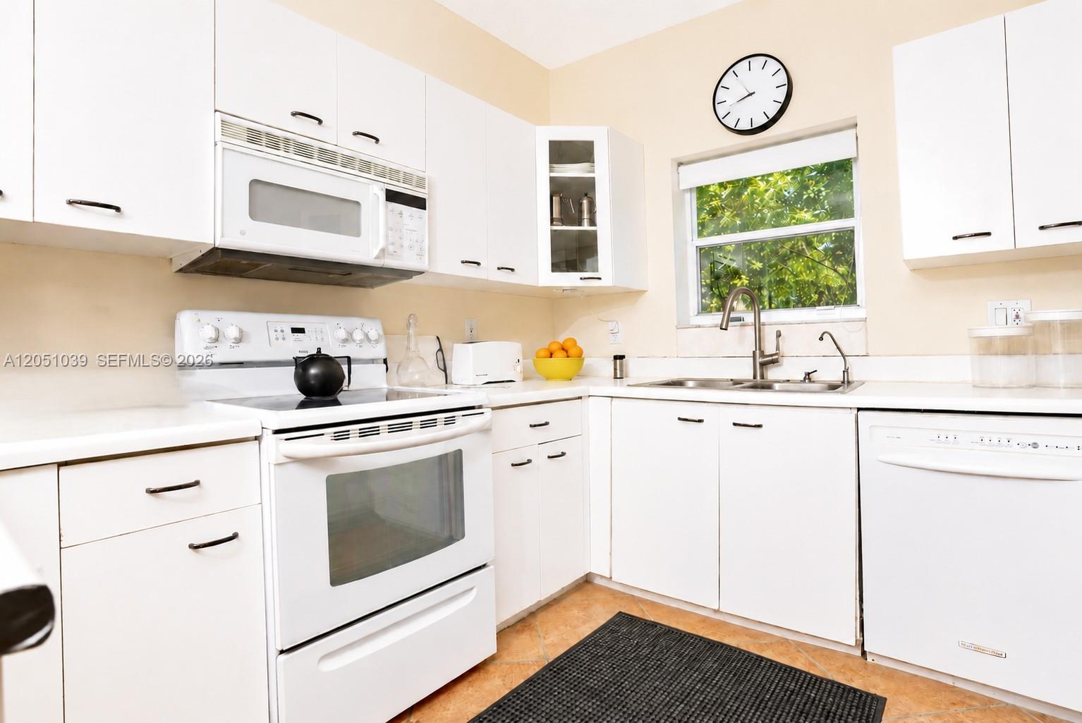 Photo of 1115 Weeping Willow Way  (1115), Hollywood, Florida, 33019 - 