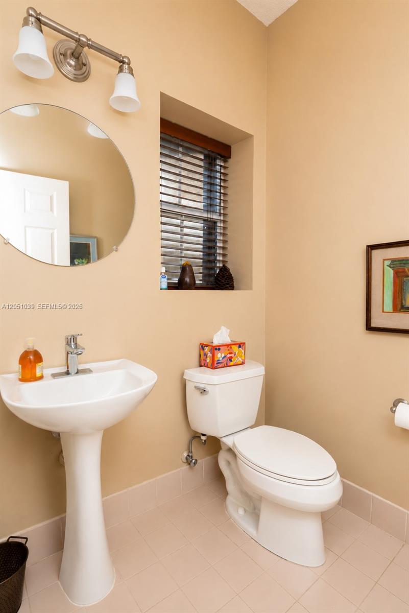 Photo of 1115 Weeping Willow Way  (1115), Hollywood, Florida, 33019 - 
