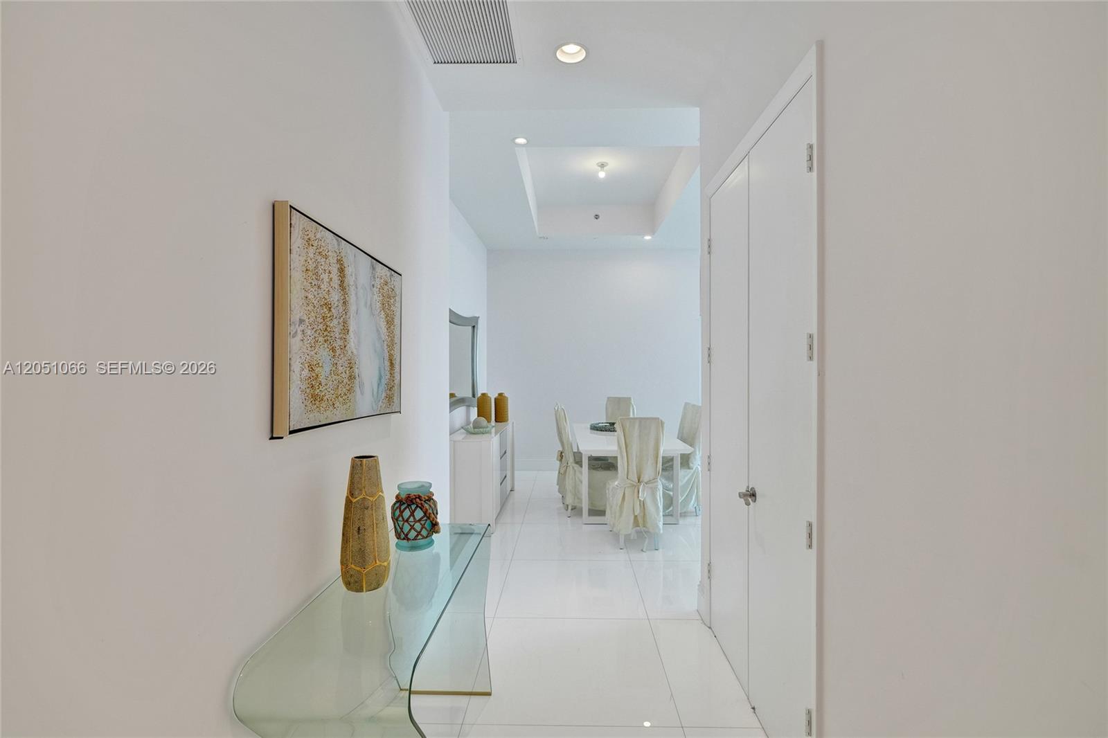 4305 2 / 2 1435 sq. ft. $ 2026-07-09 0 foto