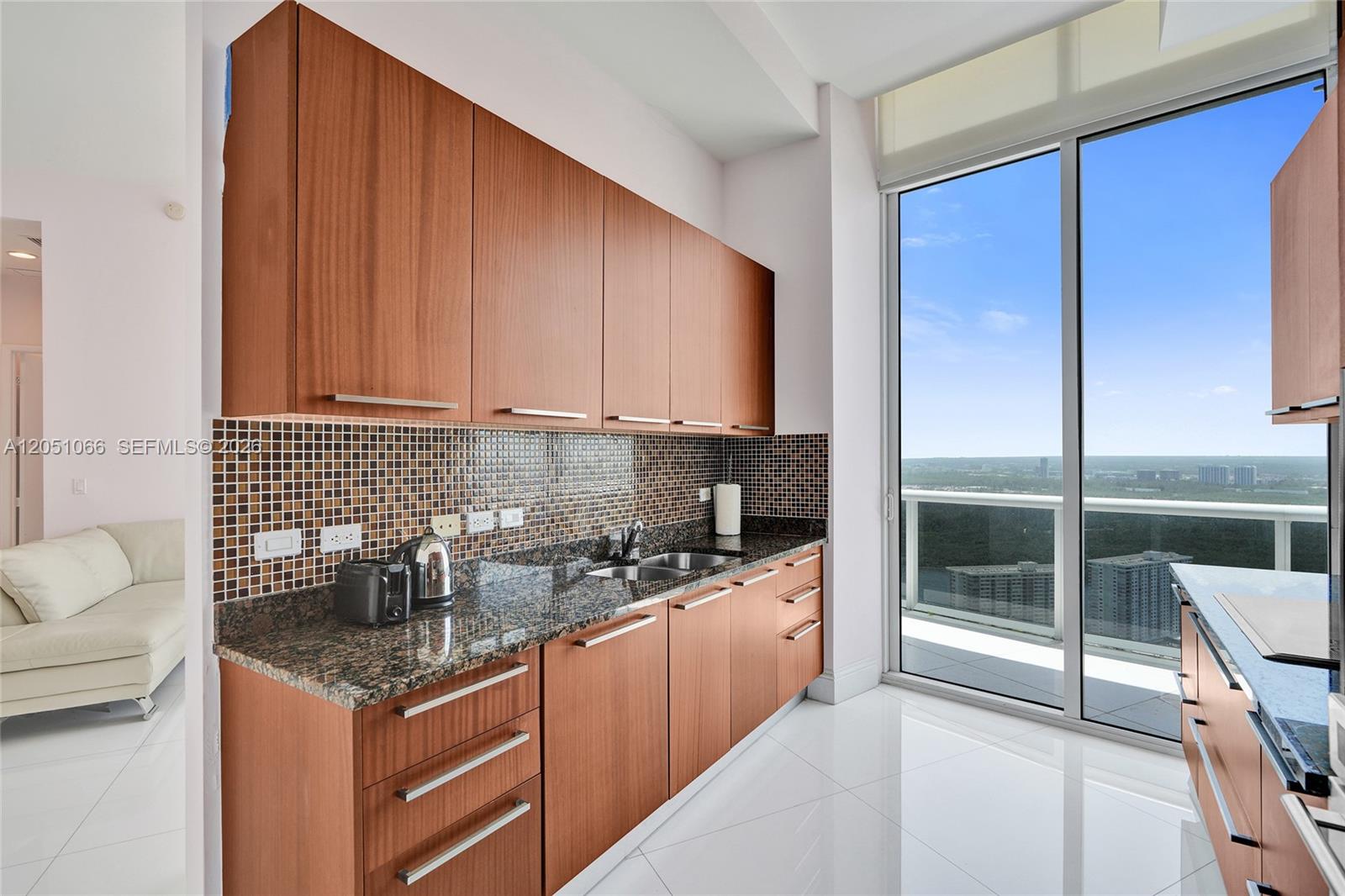 4305 2 / 2 1435 sq. ft. $ 2026-07-09 0 foto