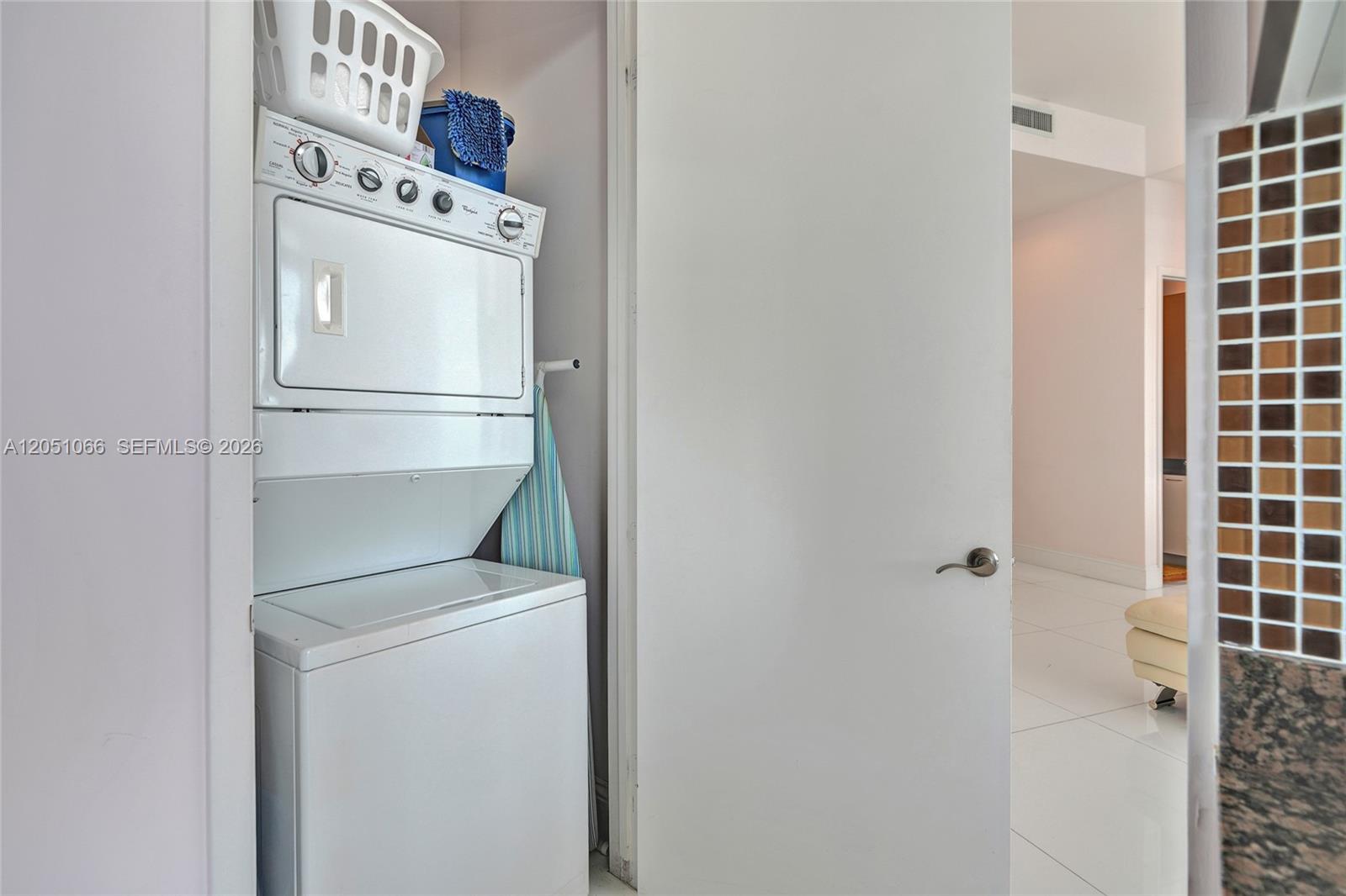 4305 2 / 2 1435 sq. ft. $ 2026-07-09 0 foto