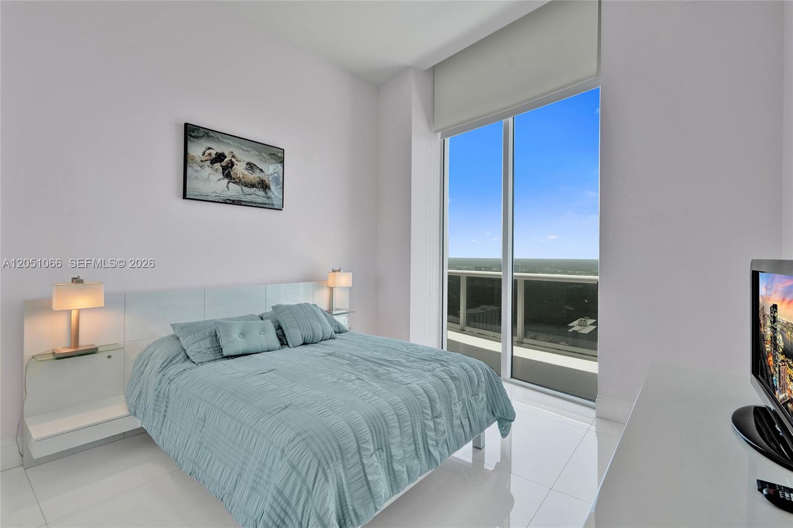 4305 2 / 2 1435 sq. ft. $ 2026-07-09 0 foto