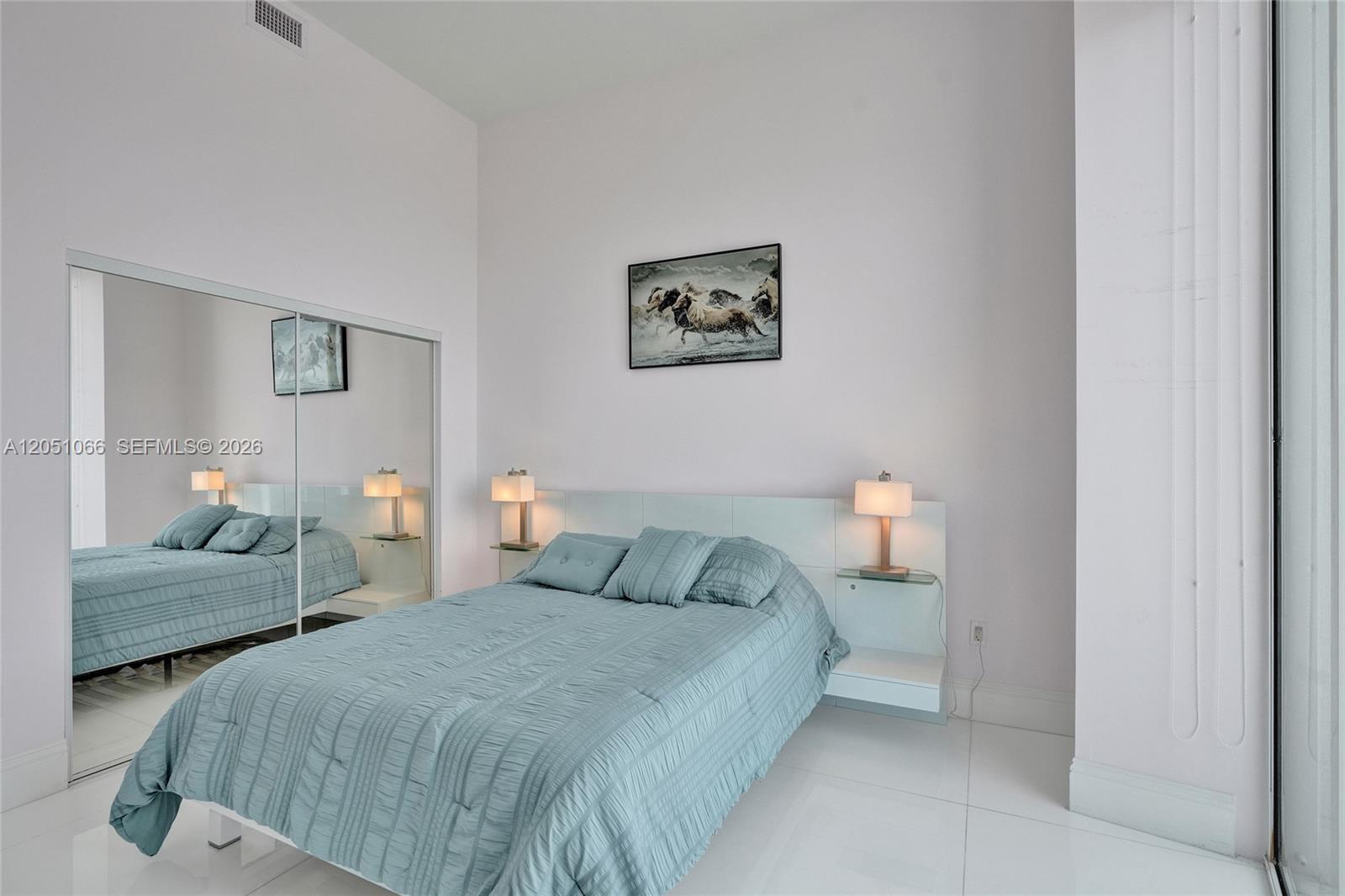 4305 2 / 2 1435 sq. ft. $ 2026-07-09 0 foto