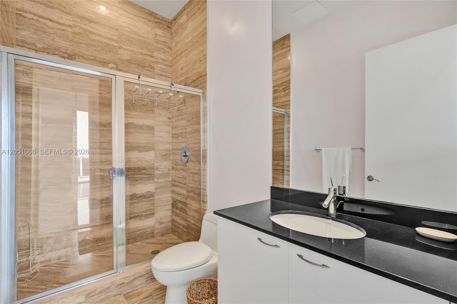 4305 2 / 2 1435 sq. ft. $ 2026-07-09 0 foto