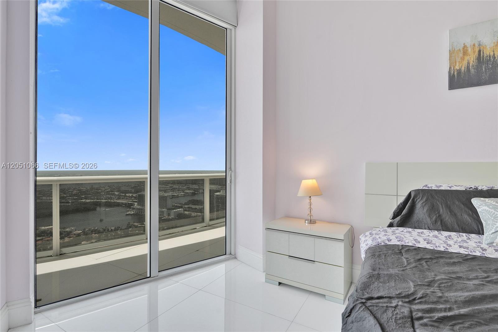 4305 2 / 2 1435 sq. ft. $ 2026-07-09 0 foto