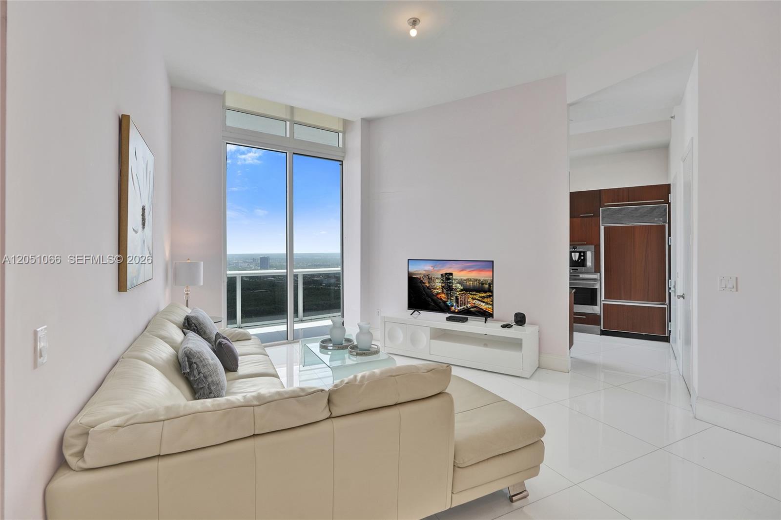 4305 2 / 2 1435 sq. ft. $ 2026-07-09 0 foto