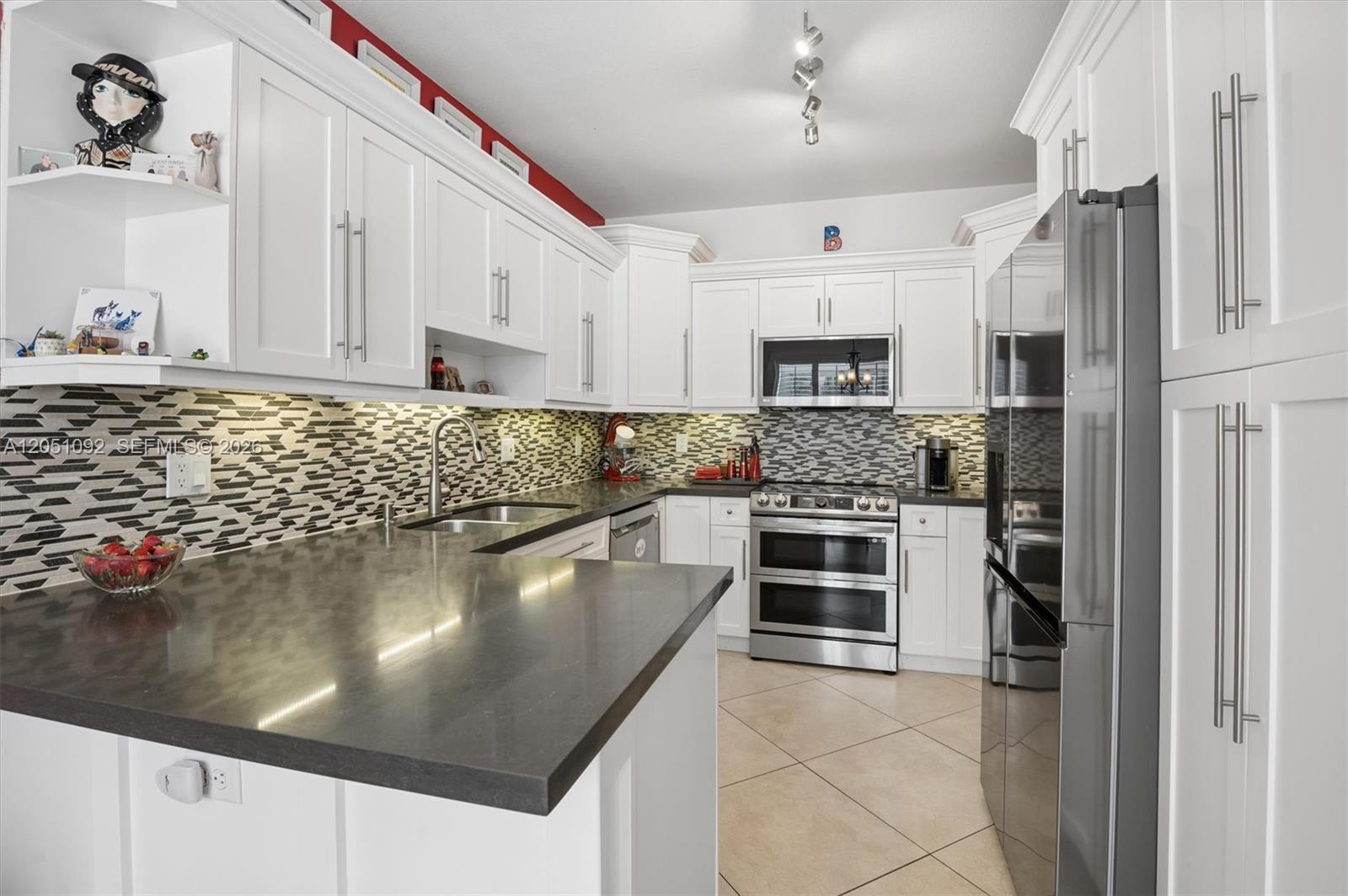 Photo of 1140 Weeping Willow Way (1140), Hollywood, Florida, 33019 -