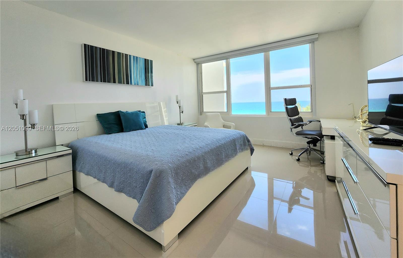 Photo of 3505 Ocean Dr  #521, Hollywood, Florida, 33019 - 