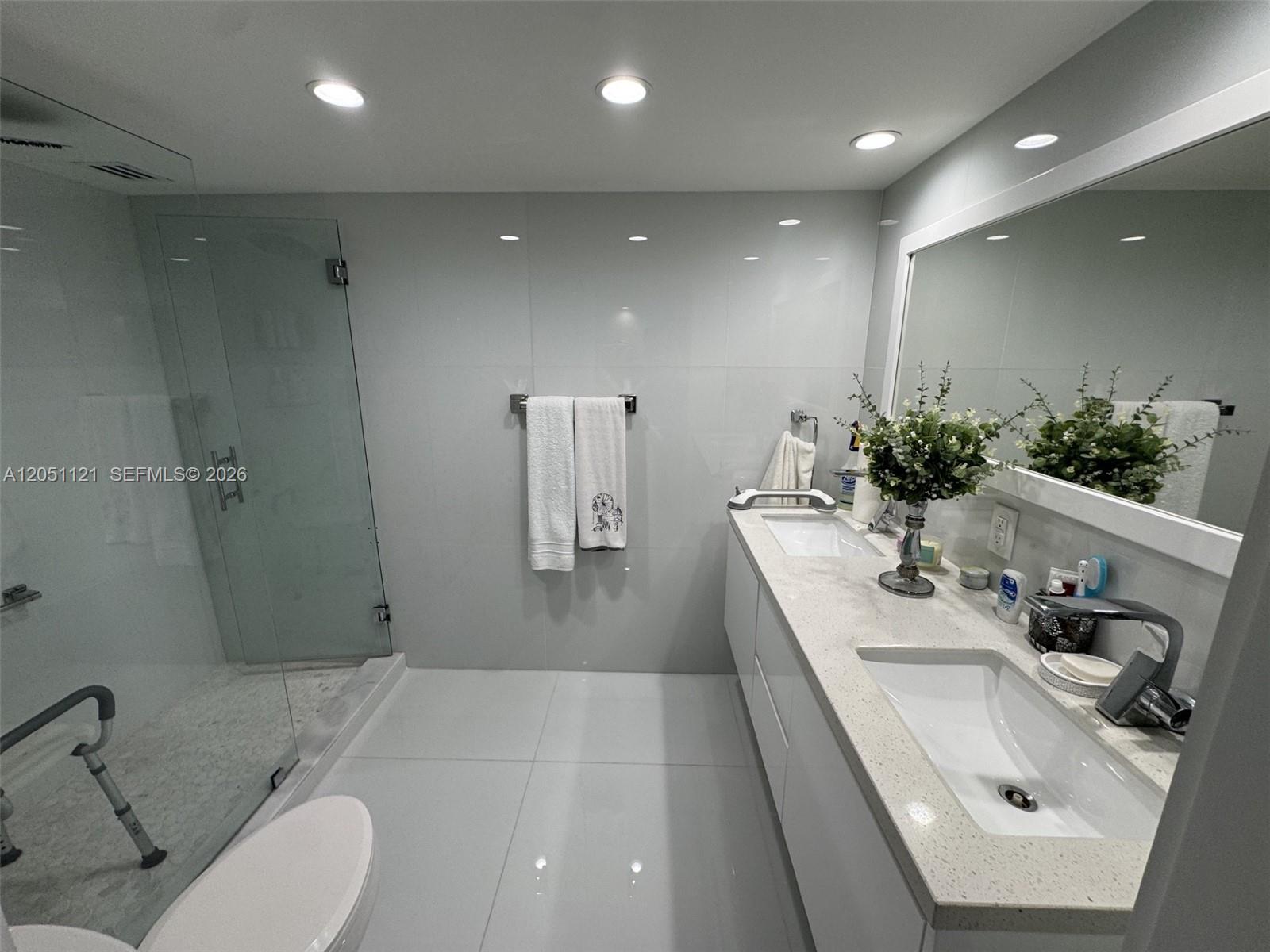 Photo of 1912 Ocean Dr #2C, Hallandale Beach, Florida, 33009 -
