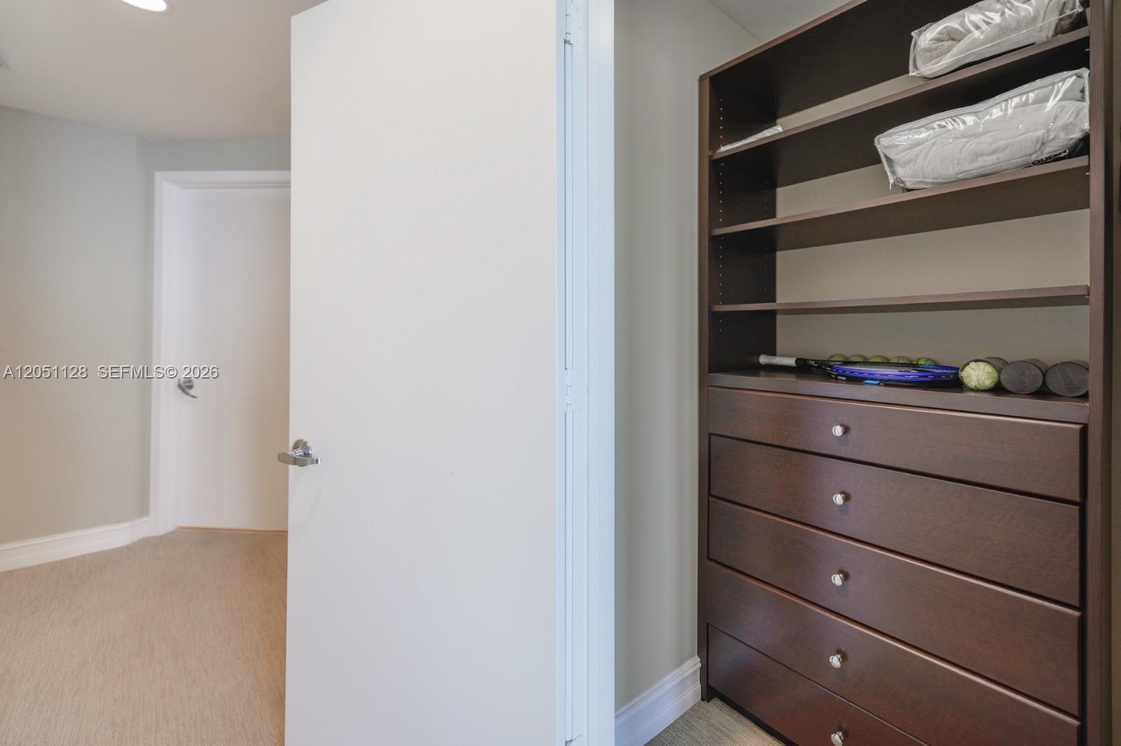 See details 1604 2 / 3 1643 sq. ft. $ 2026-07-09 0 Photo