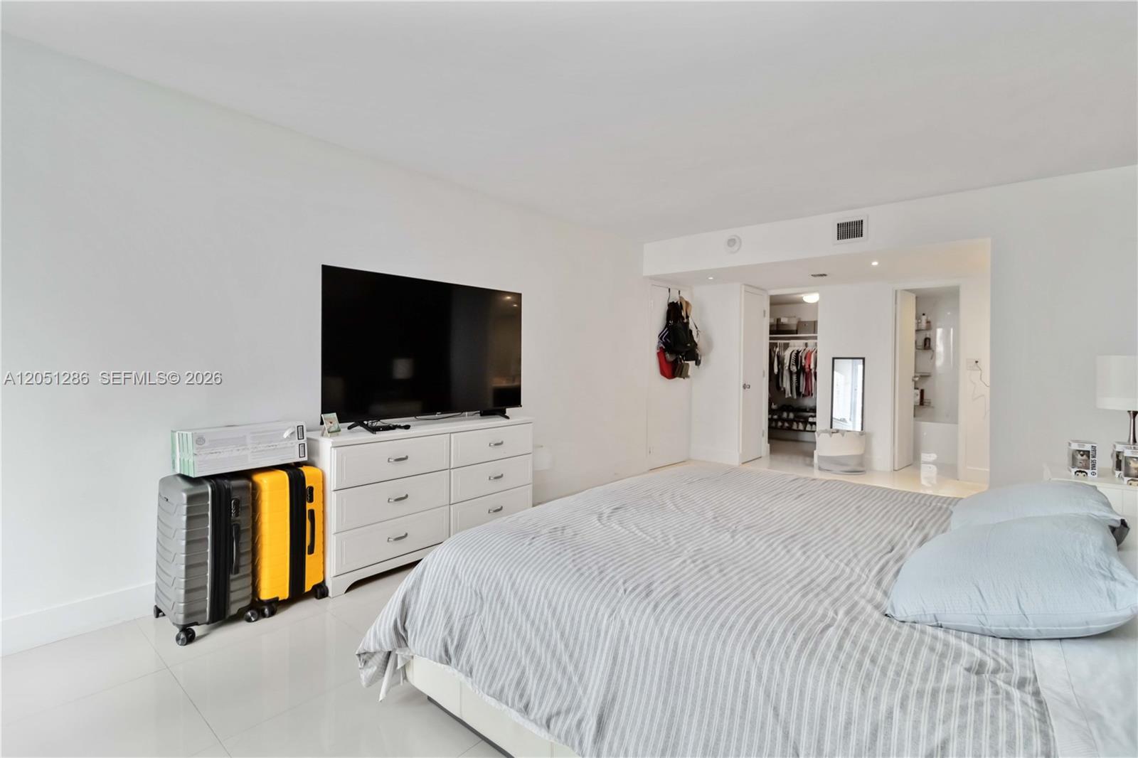Ver detalles 2014 2 / 2 1331 sq. ft. $ 2026-07-10 0 foto