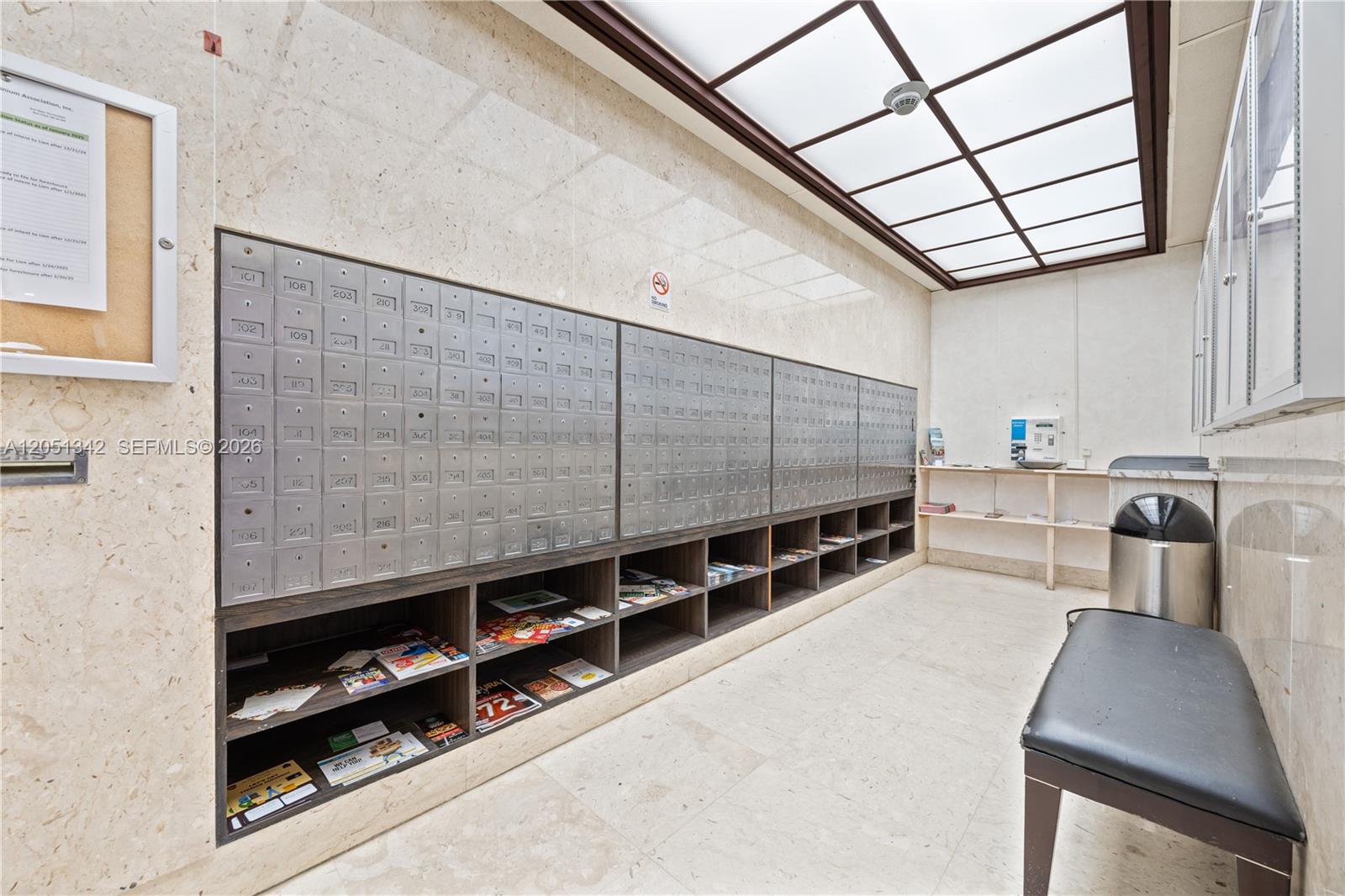 See details 903 1 / 2 762 sq. ft. $ 2026-07-10 0 Photo