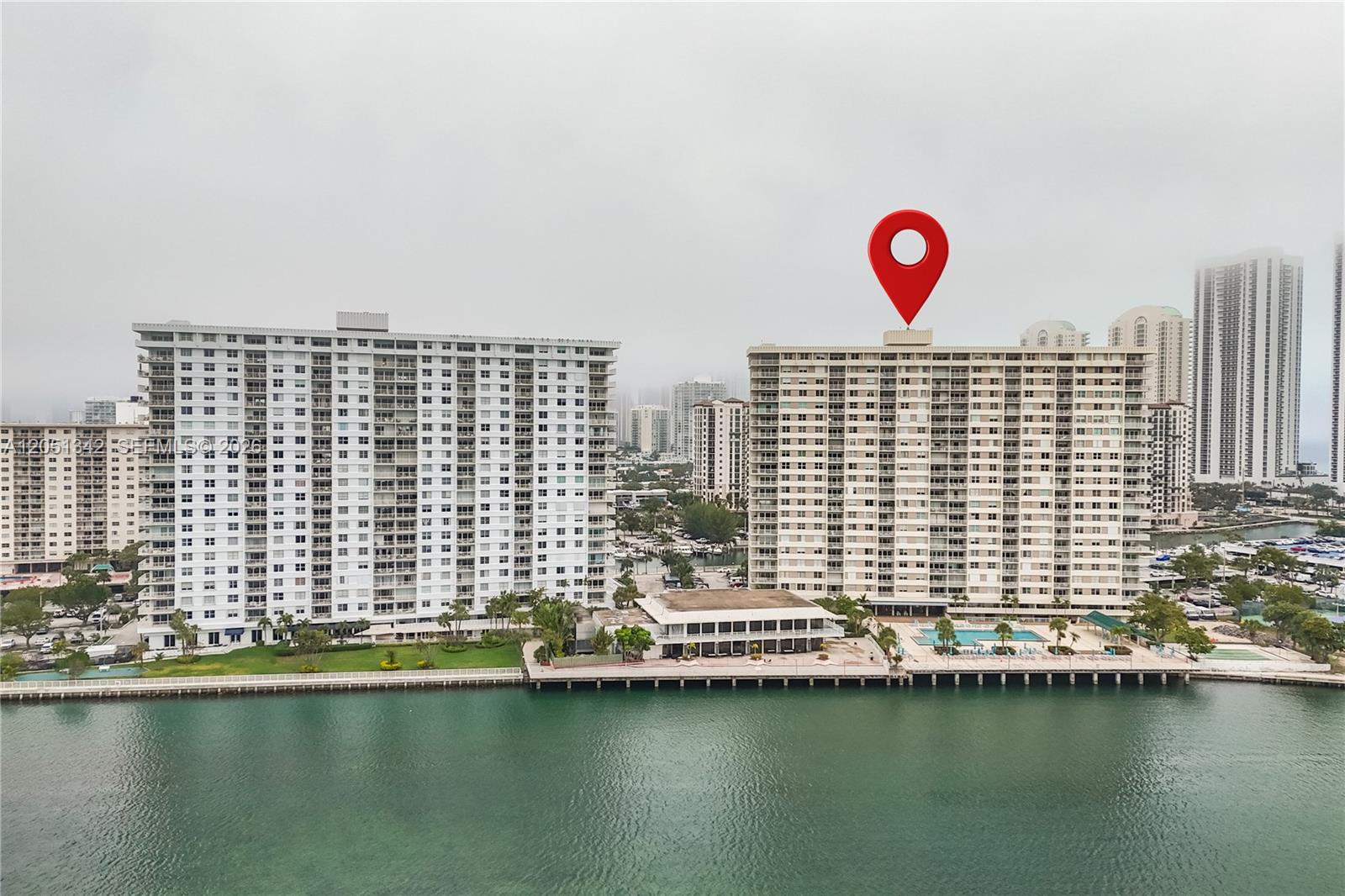 See details 903 1 / 2 762 sq. ft. $ 2026-07-10 0 Photo