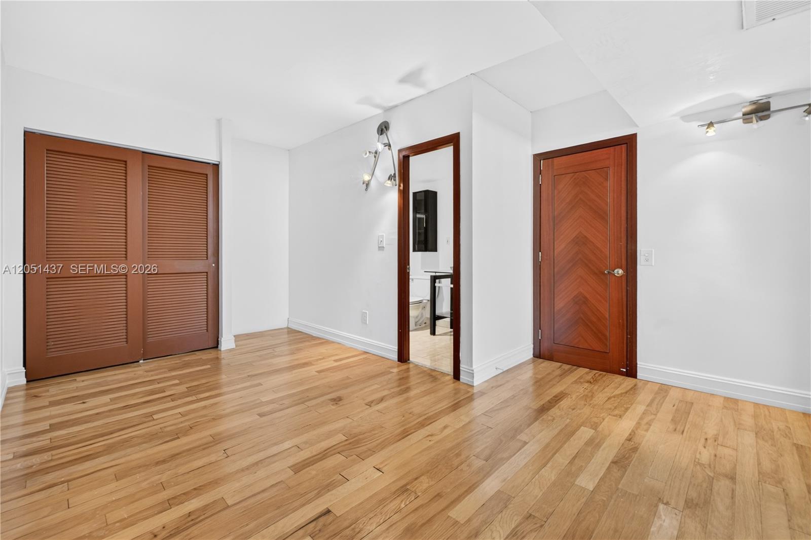 Photo of 19380 Collins Ave #1103, Sunny Isles Beach, Florida, 33160 -