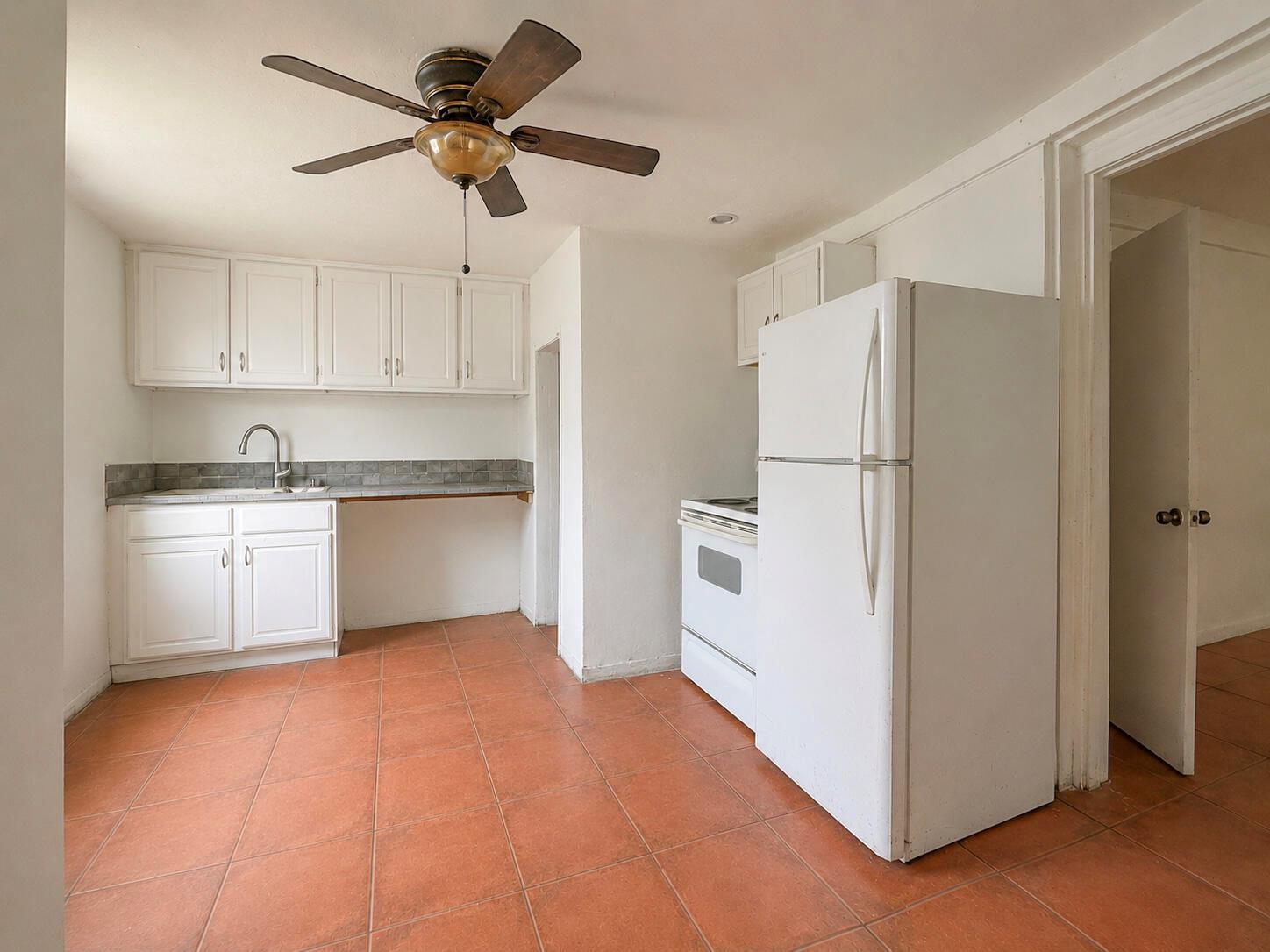   / 0 1525 sq. ft. $ 2026-07-12 0 foto