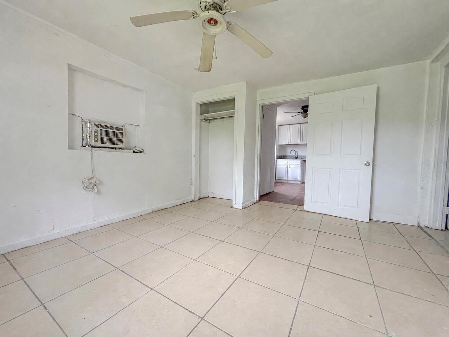   / 0 1525 sq. ft. $ 2026-07-12 0 foto