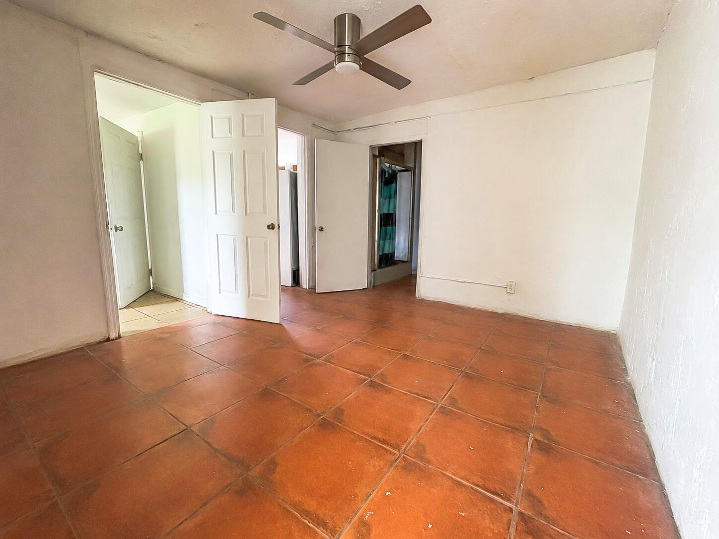   / 0 1525 sq. ft. $ 2026-07-12 0 foto