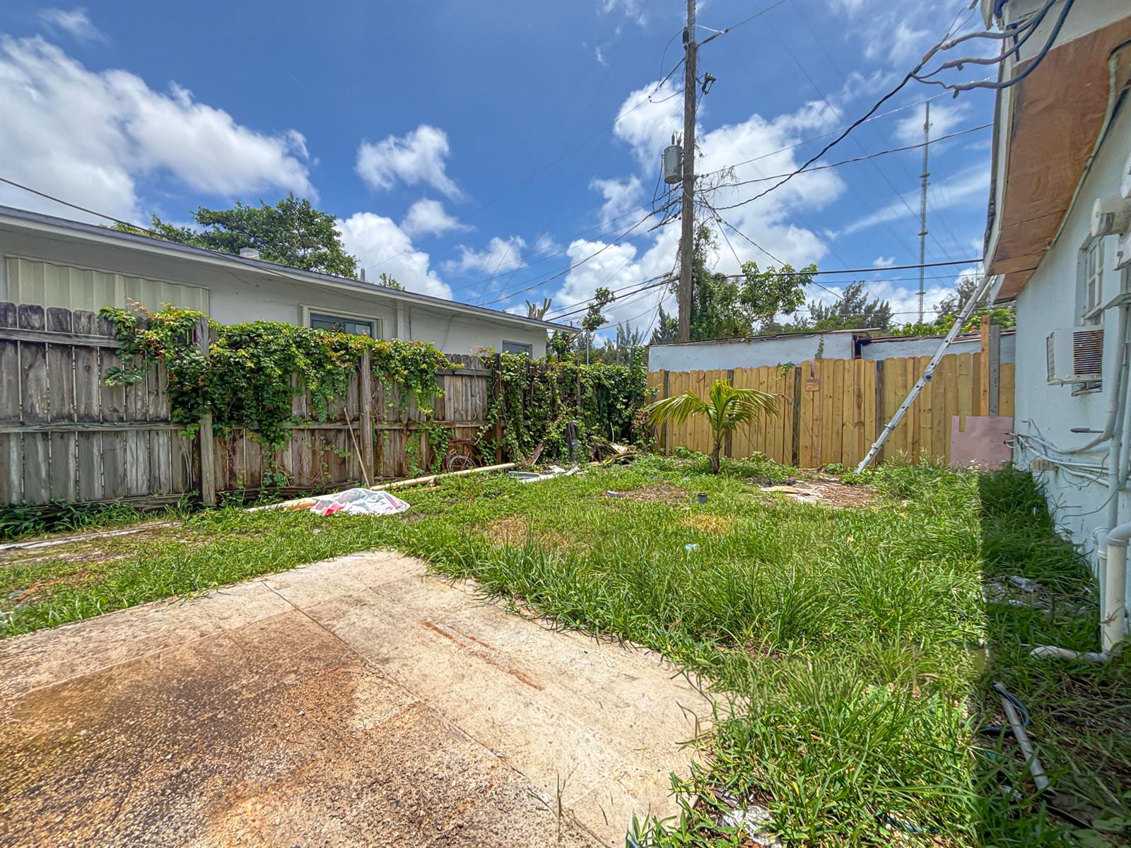   / 0 1525 sq. ft. $ 2026-07-12 0 foto