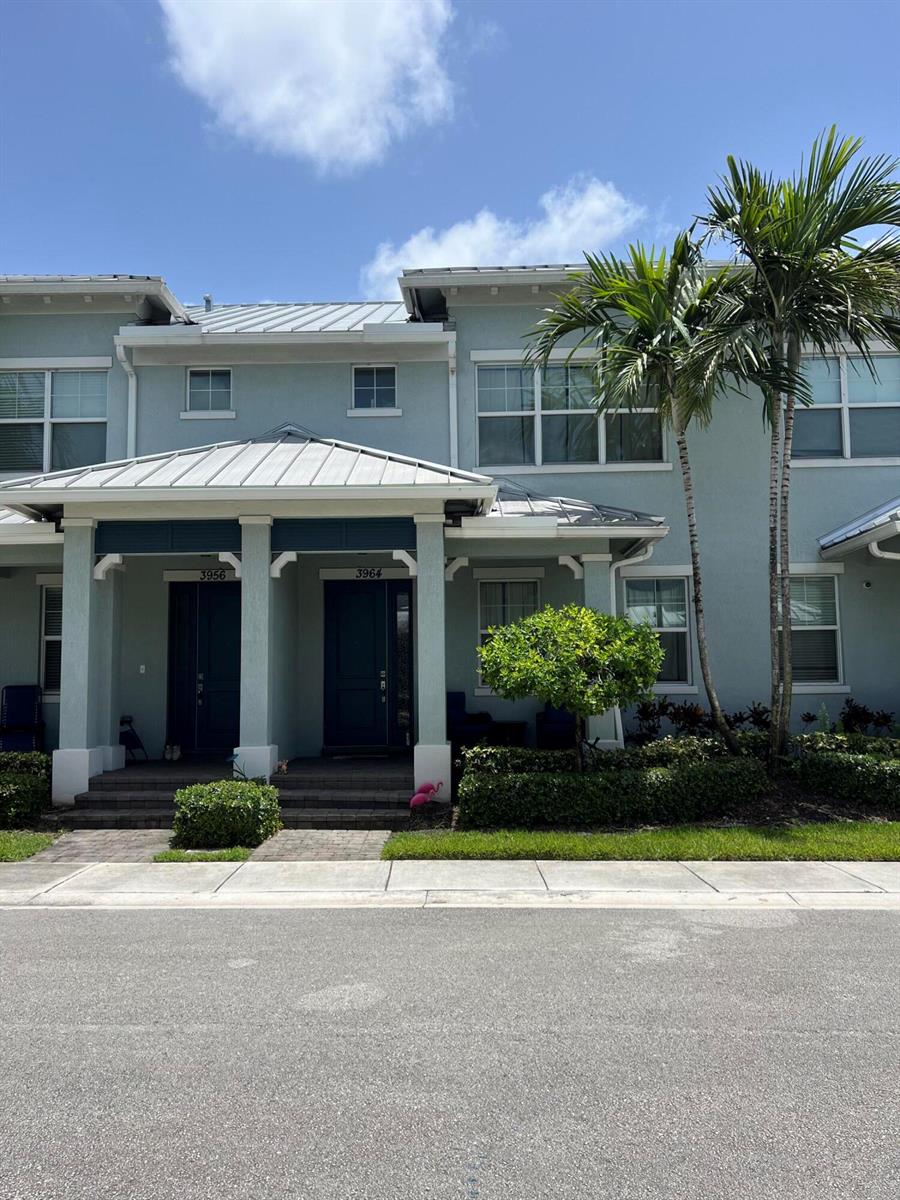 Ver detalles 3964 3 / 1421 sq. ft. $ 2026-07-11 0 foto