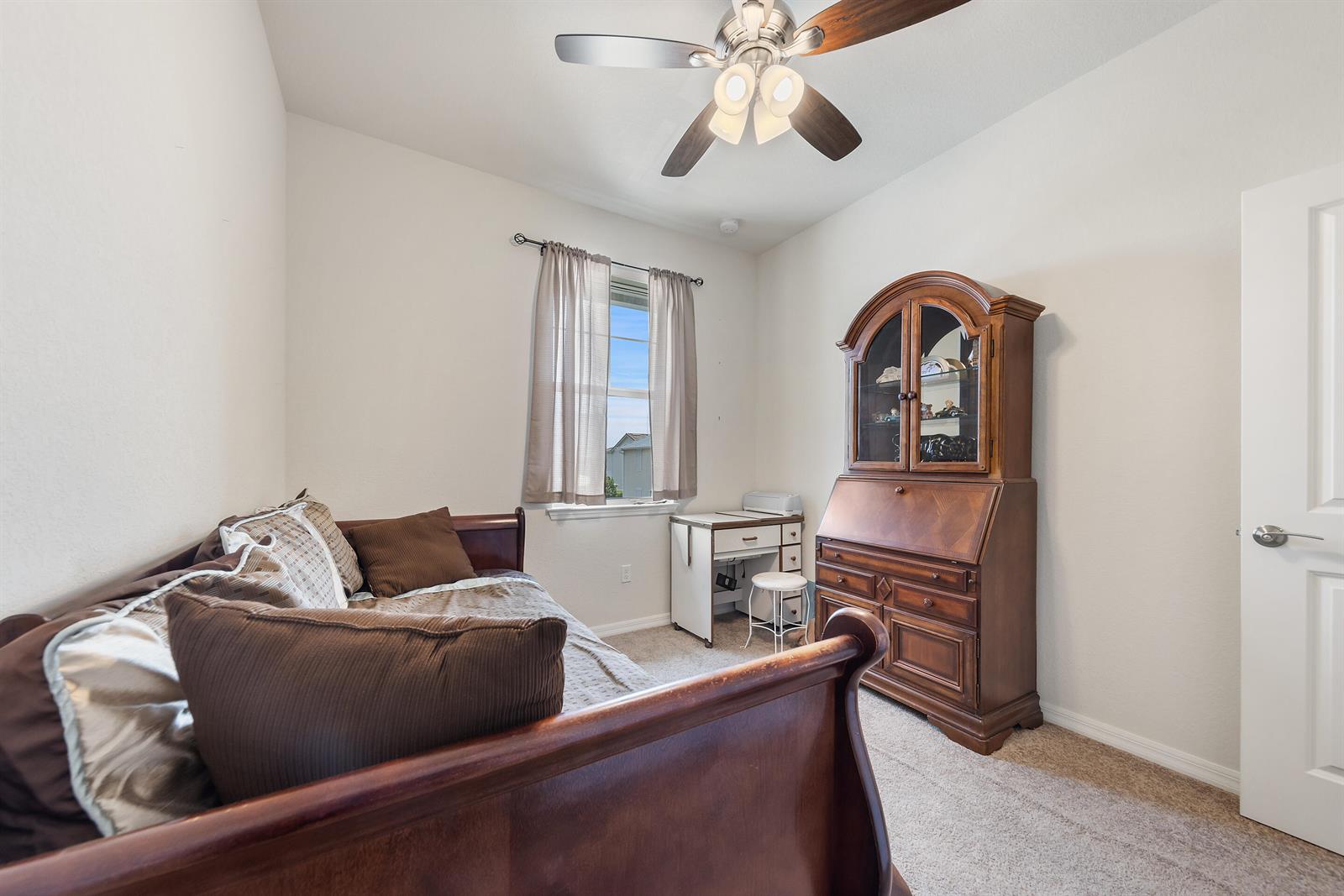 3964 3 /  1421 sq. ft. $ 2026-08-13 0 Photo