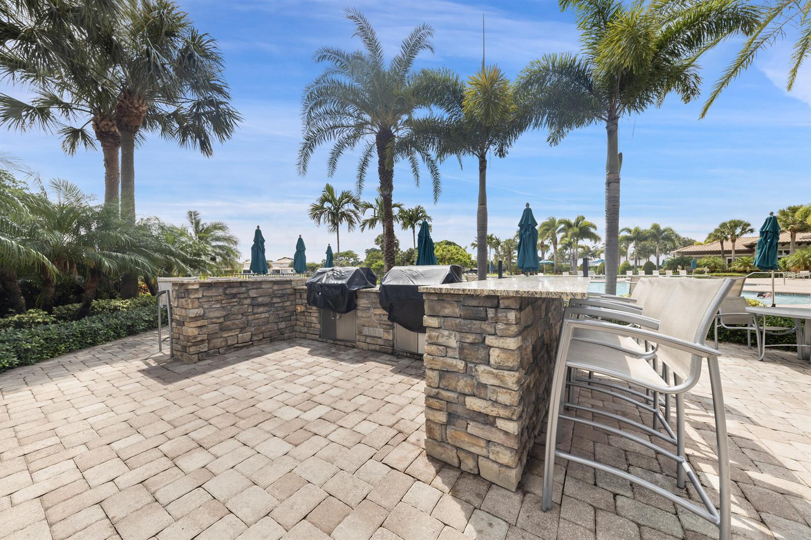3964 3 /  1421 sq. ft. $ 2026-08-13 0 Photo