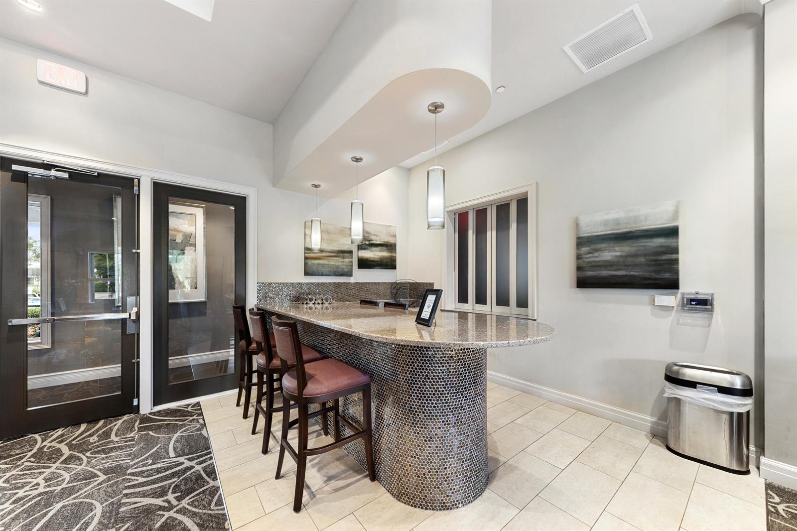 3964 3 /  1421 sq. ft. $ 2026-08-13 0 Photo