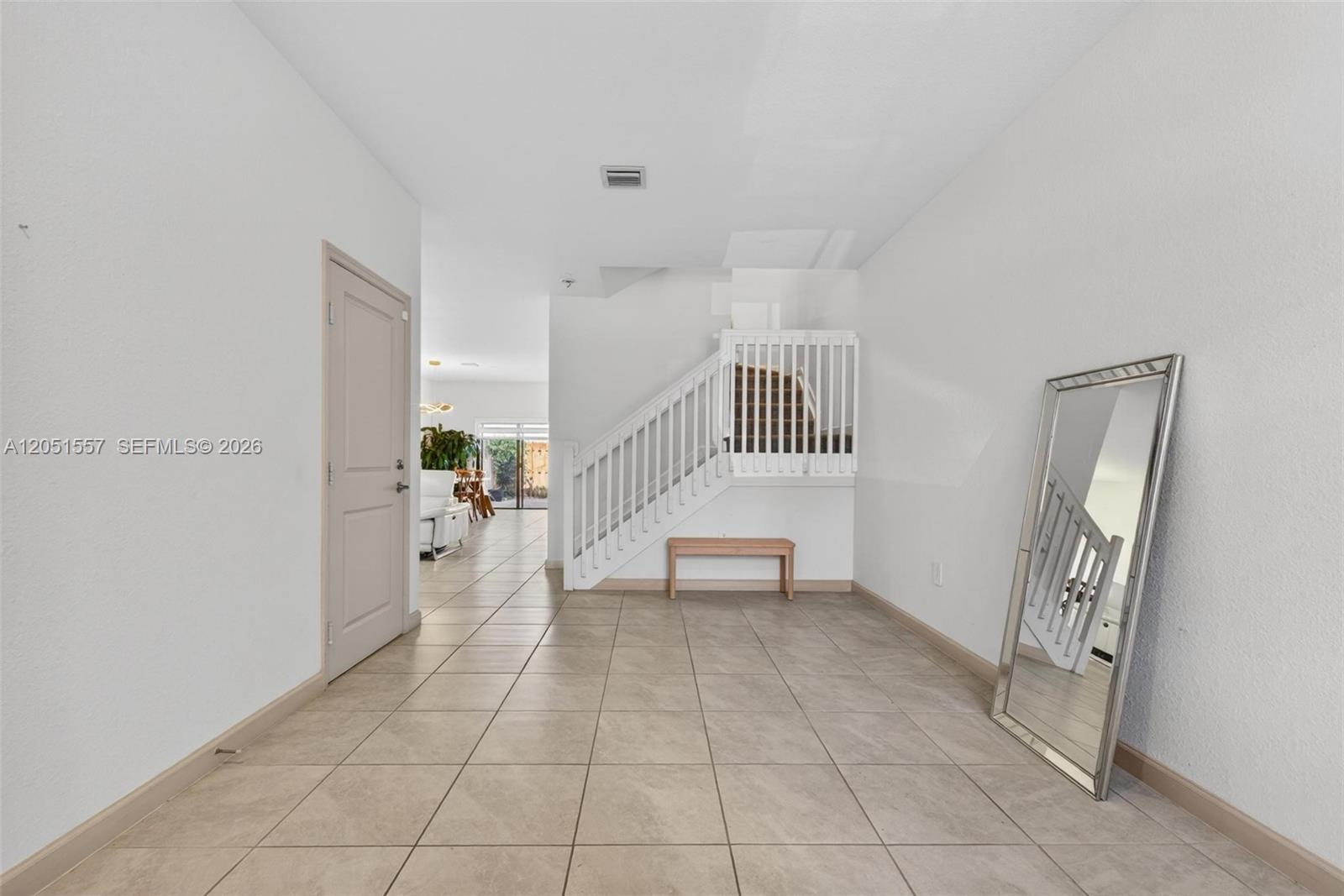 24713 3 / 3 1827 sq. ft. $ 2026-07-10 0 Photo