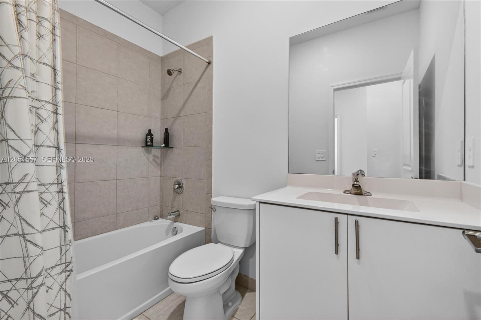24713 3 / 3 1827 sq. ft. $ 2026-07-10 0 Photo