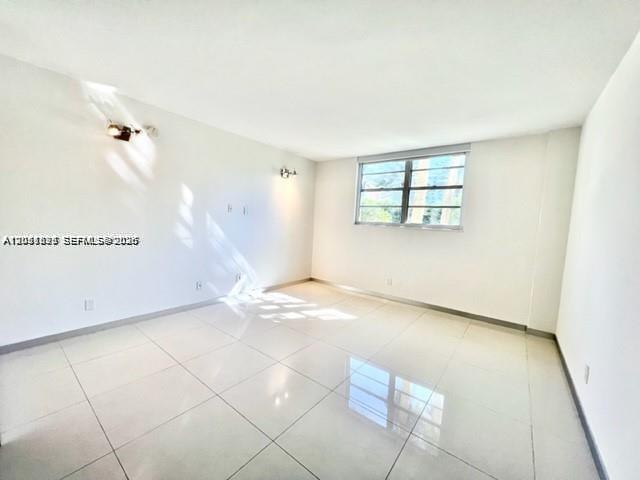 Photo of 19370 Collins Ave  #121, Sunny Isles Beach, Florida, 33160 - 