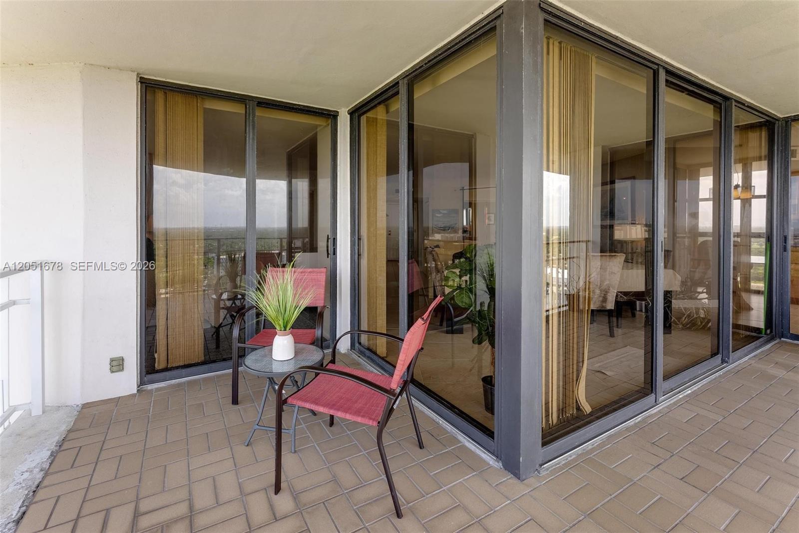 See details 1911 2 / 2 1538 sq. ft. $ 2026-07-10 0 Photo