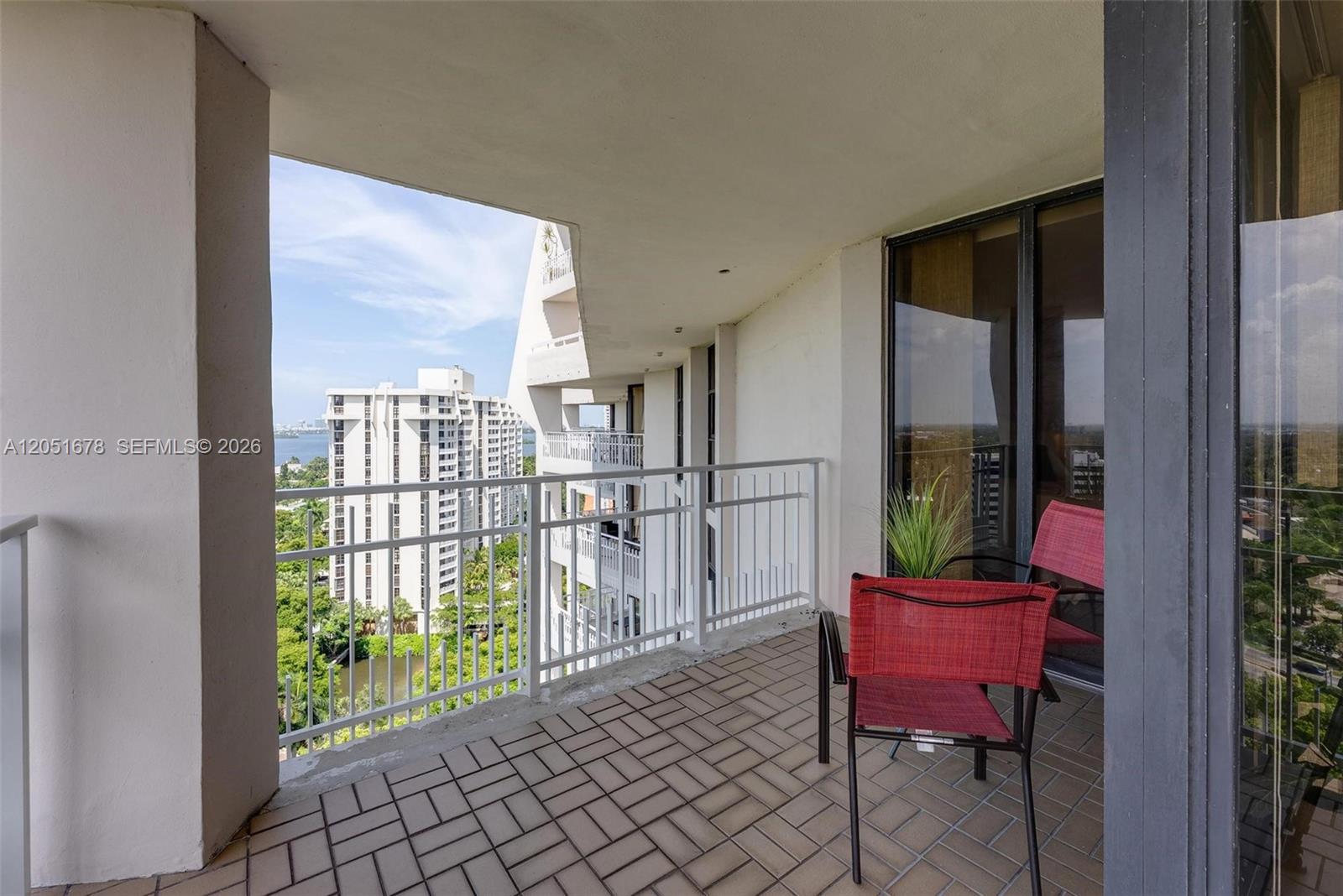 See details 1911 2 / 2 1538 sq. ft. $ 2026-07-10 0 Photo
