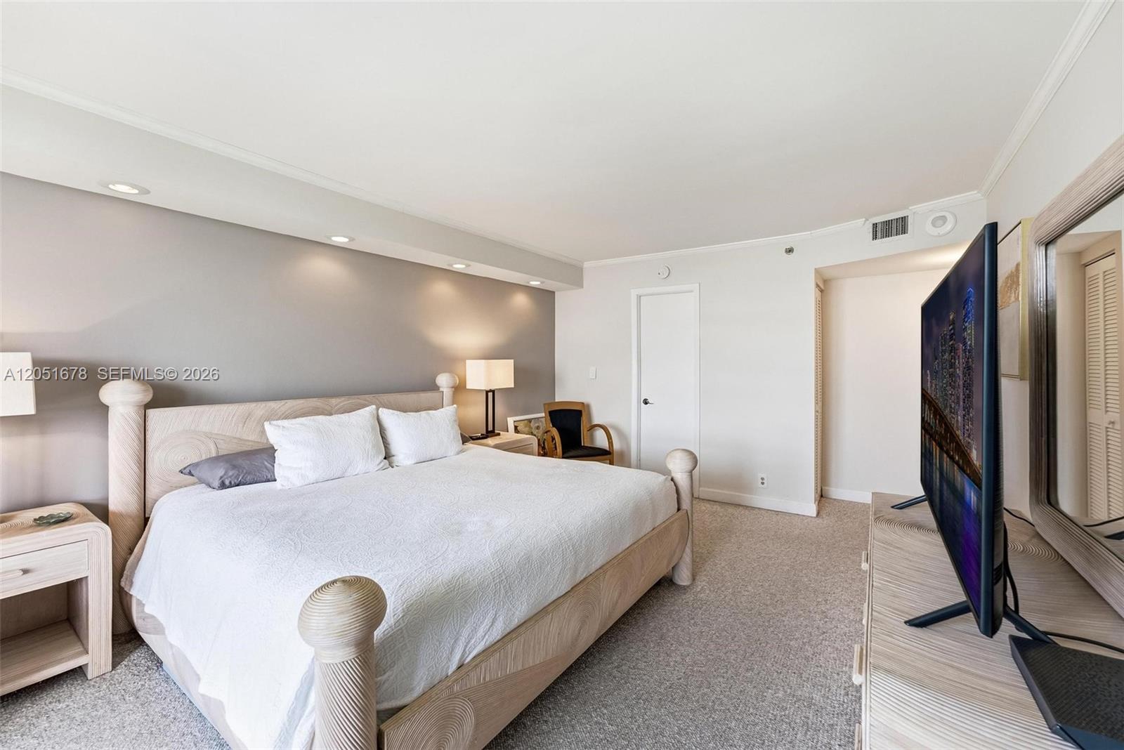 See details 1911 2 / 2 1538 sq. ft. $ 2026-07-10 0 Photo