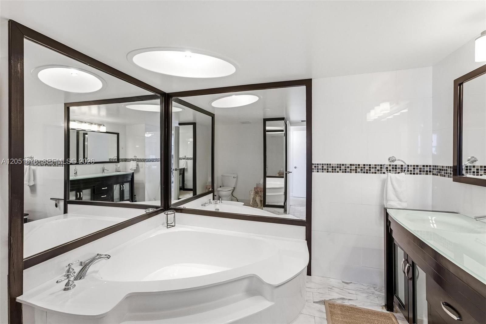 See details 1911 2 / 2 1538 sq. ft. $ 2026-07-10 0 Photo