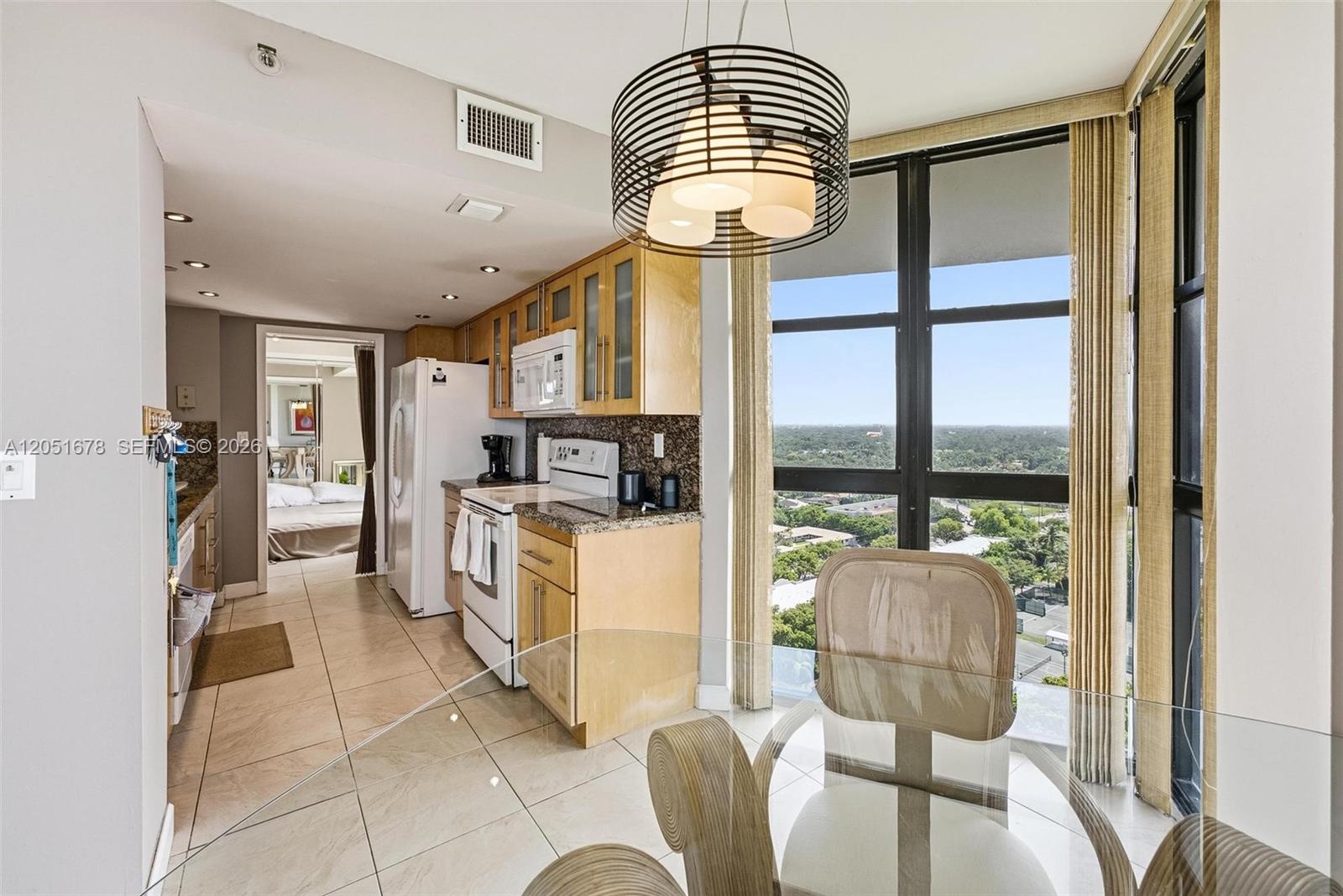 See details 1911 2 / 2 1538 sq. ft. $ 2026-07-10 0 Photo