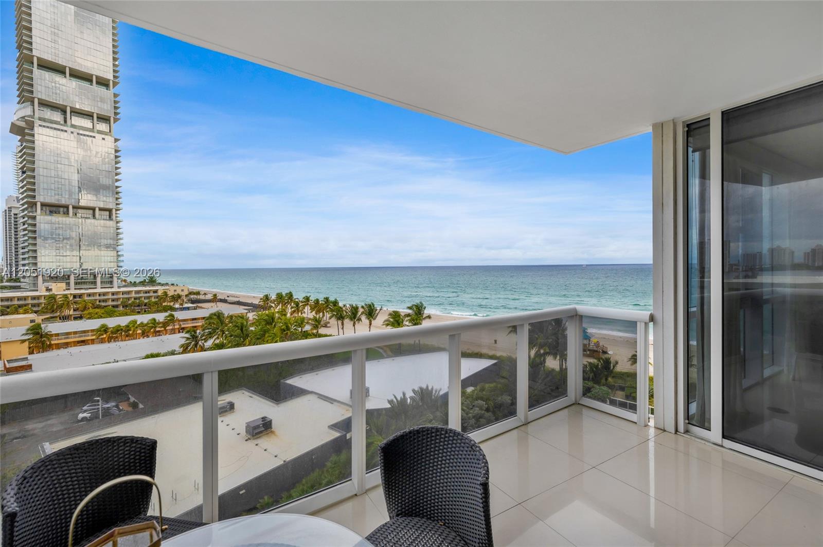 902 2 / 3 1499 sq. ft. $ 2026-07-11 0 foto