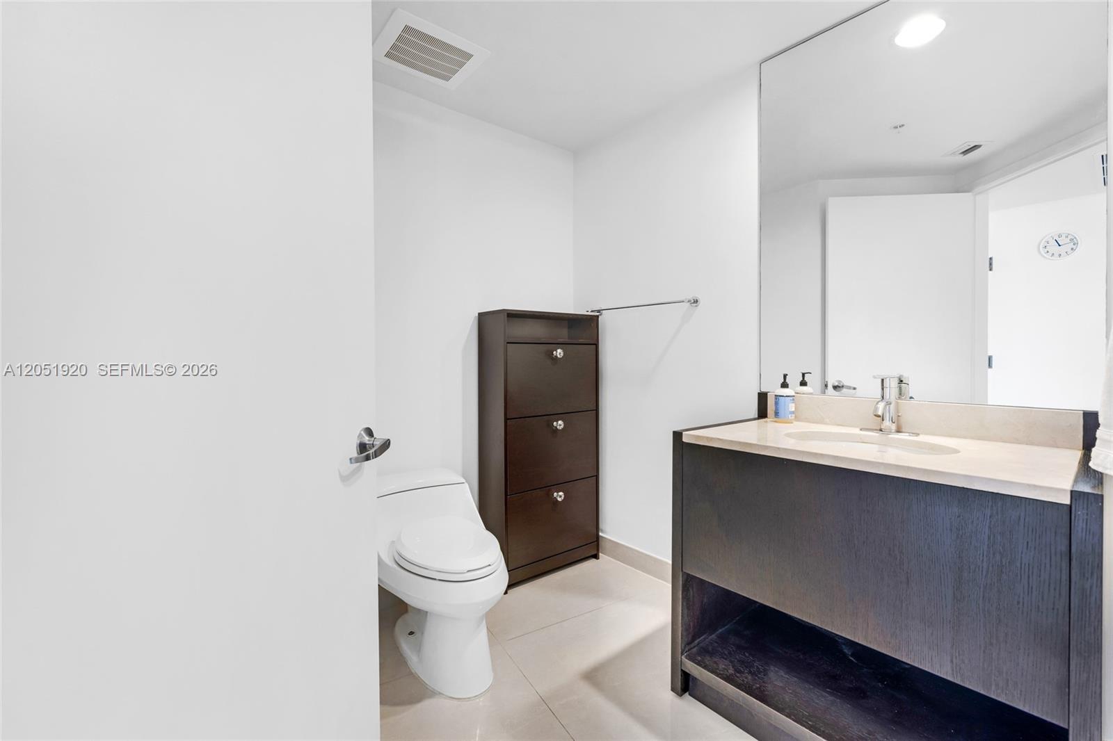 902 2 / 3 1499 sq. ft. $ 2026-07-11 0 foto