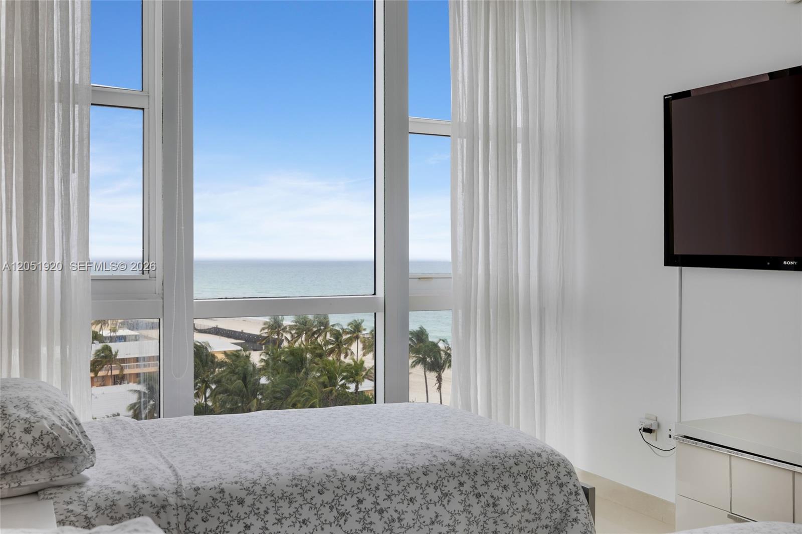 902 2 / 3 1499 sq. ft. $ 2026-07-11 0 foto