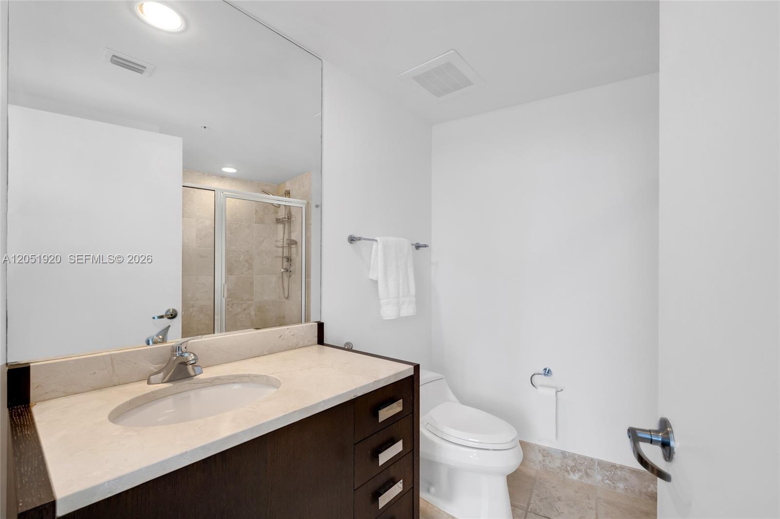 902 2 / 3 1499 sq. ft. $ 2026-07-11 0 foto