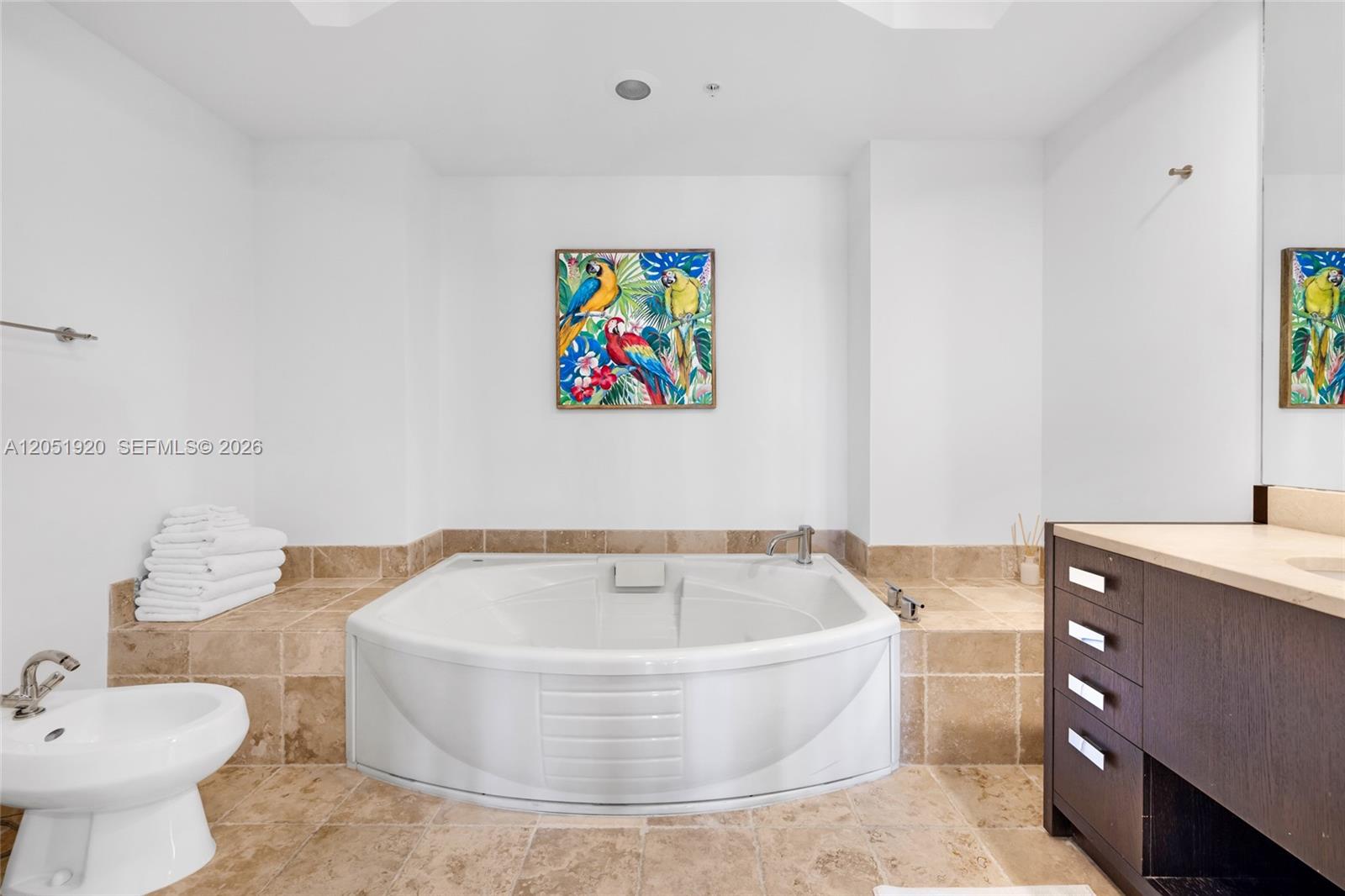 902 2 / 3 1499 sq. ft. $ 2026-07-11 0 foto
