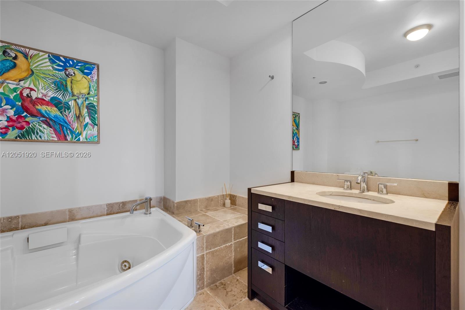 902 2 / 3 1499 sq. ft. $ 2026-07-11 0 foto