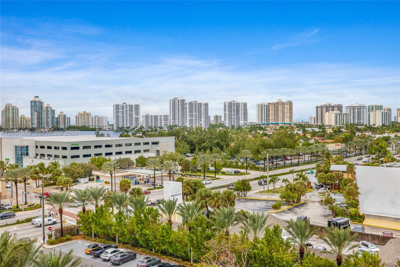 902 2 / 3 1499 sq. ft. $ 2026-07-11 0 foto