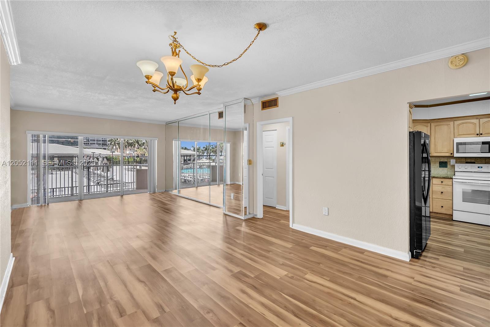 See details MN 1 / 2 870 sq. ft. $ 2026-07-11 0 Photo