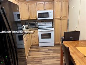 See details MN 1 / 2 870 sq. ft. $ 2026-07-11 0 Photo