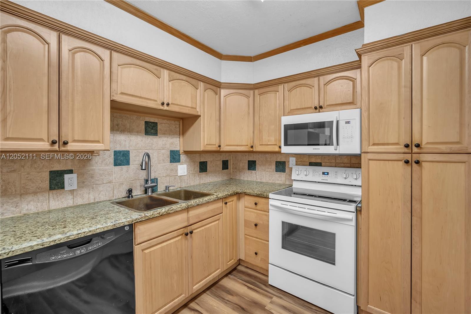 See details MN 1 / 2 870 sq. ft. $ 2026-07-11 0 Photo