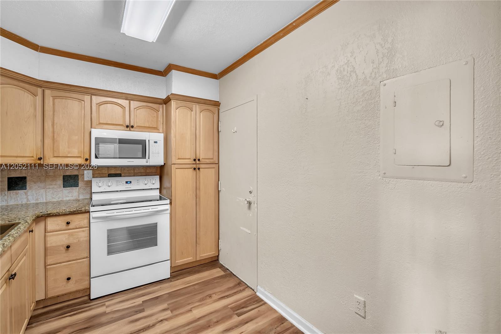 See details MN 1 / 2 870 sq. ft. $ 2026-07-11 0 Photo
