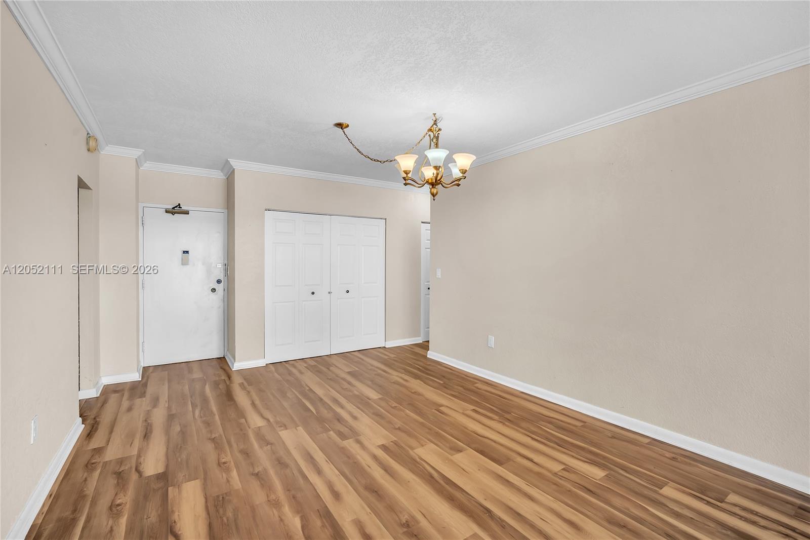See details MN 1 / 2 870 sq. ft. $ 2026-07-11 0 Photo