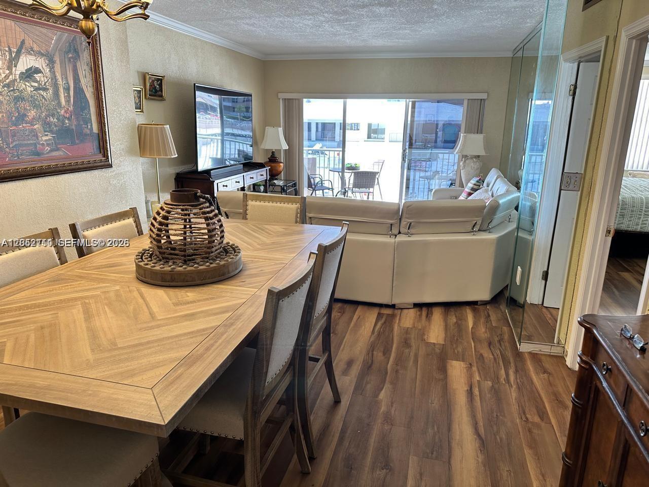 See details MN 1 / 2 870 sq. ft. $ 2026-07-11 0 Photo
